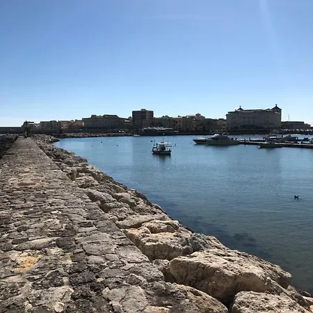 Sweetholidayhome Apartman Szirakúza